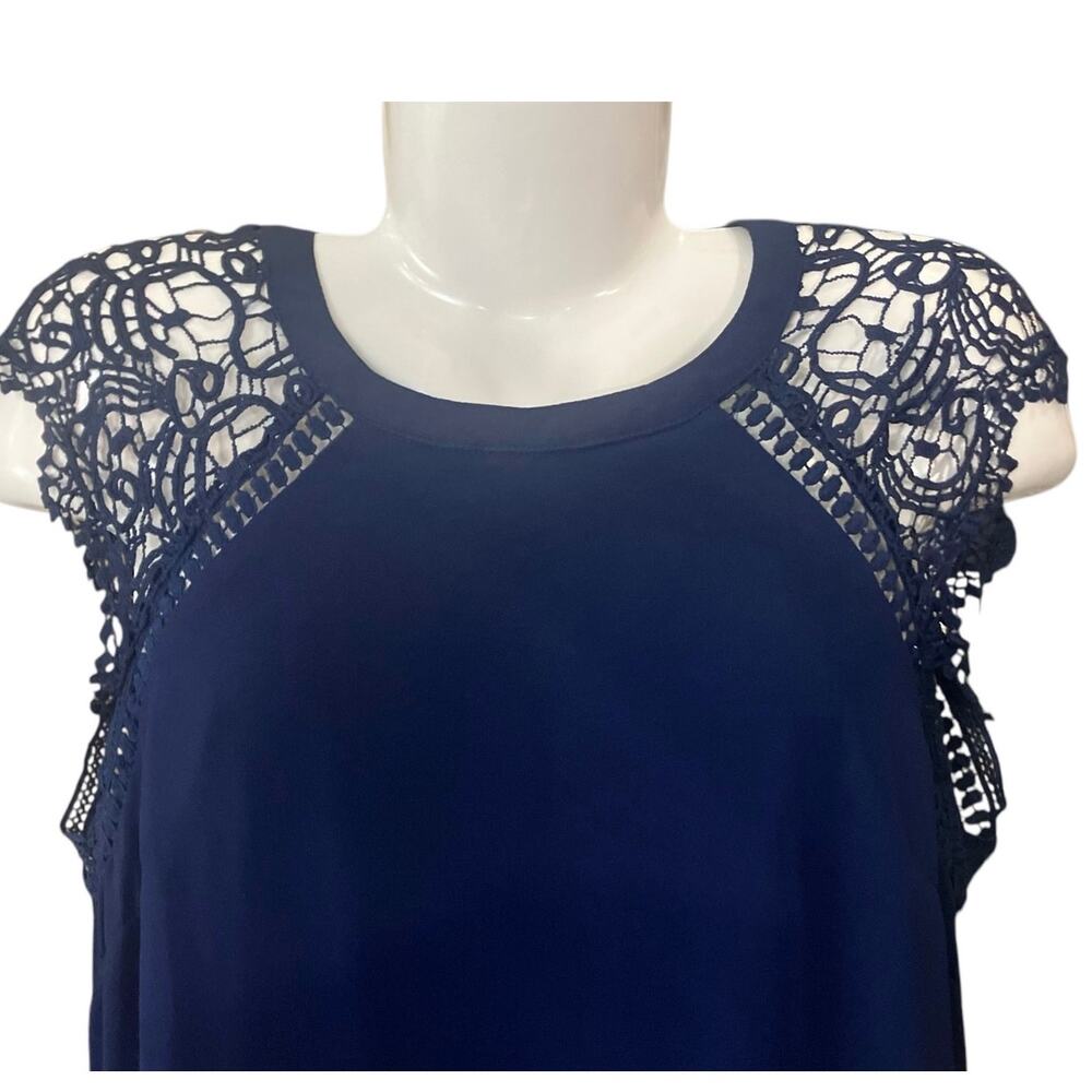 Altar'd State Women's Navy Crochet Cap Sleeve Shift Dress Lined Flowy Charm SZ M - Picture 5 of 8